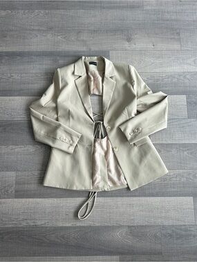 Whitefox cut out beige tailored Blazer